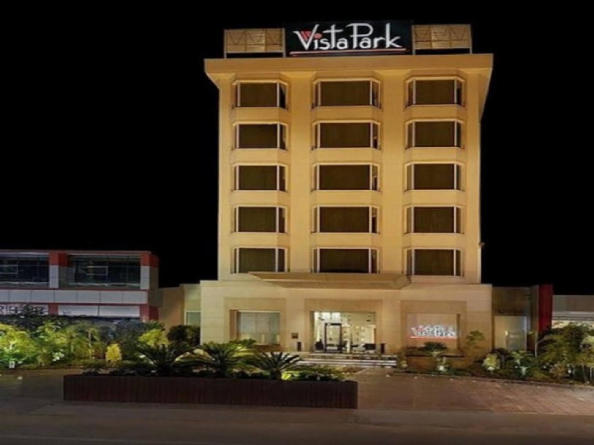 Hotel Vista Park Gurgáon Exteriér fotografie